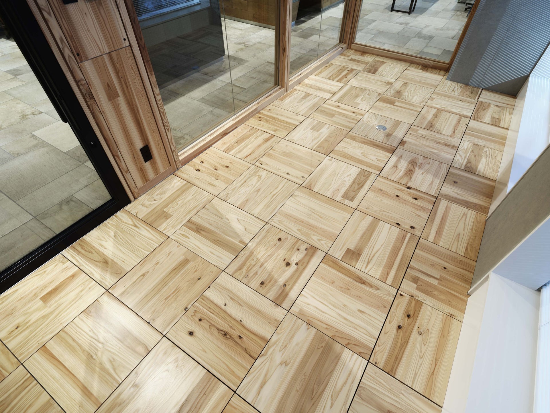 ファーストビューの画像